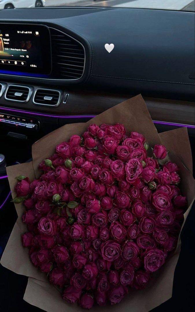 SunLeafNet workshop space where corporate flower arrangements are designed and prepared for business delivery